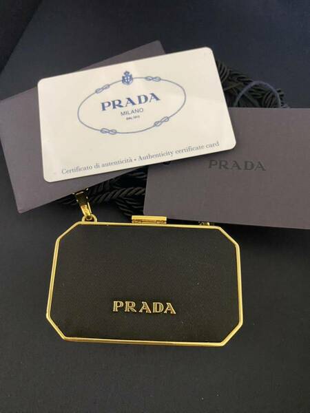 70%OFF 定価14万 PRADA プラダ タッセルミニバッグ ブラック 公式オンライン購入 国内正規品 ネックレス 小物入れ ミラー ポーチ