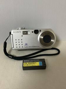 SONY Cyber-Shot DSC-P5ソニー デジタルカメラ 充電池NP-FC10/部品取り用/状態 動作未確認/ストラップメーカー不明/小傷金属錆等/ジャンク