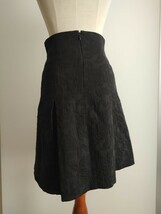 JILL STUART ジルスチュアート 黒 ブラック 柄 フレアー スカート サイズ0_画像4