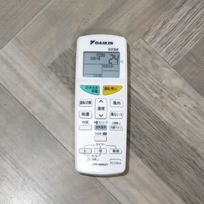 DAIKIN エアコン用リモコン ARC469A27