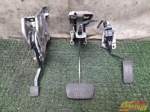 M_ Exiga (YA5)AT pedal + side brake pedal 3 point [A47S]