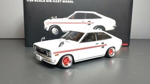 絶版希少 1/24 日産　サニー　1200 クーペ　GX-5/GX 1972　ローダウン　カスタム　テクノファントム　金属製　 ミニカー　PIT ROAD