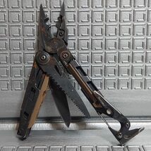 ∞琉球米軍∞米軍放出品LEATHERMAN レザーマン MUT マルチプライヤーアウトドアソロキャンプ_画像1