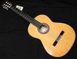 KODAIRA AST-85 コダイラ 小平ギター クラシックギター ガットギター ナイロン弦 セダー単板TOP 日本製