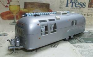 * out of print * Franklin Mint *1/24*1967 Airstream Land Yacht