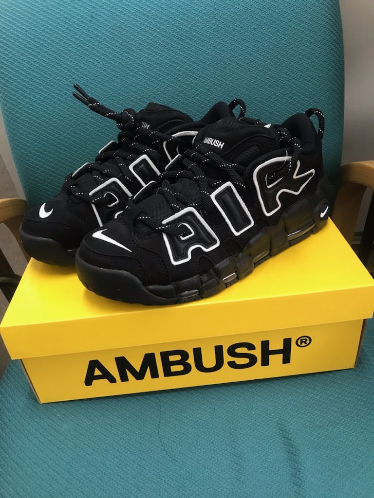 ヤフオク! -「supreme nike air more uptempo」の落札相場・落札価格