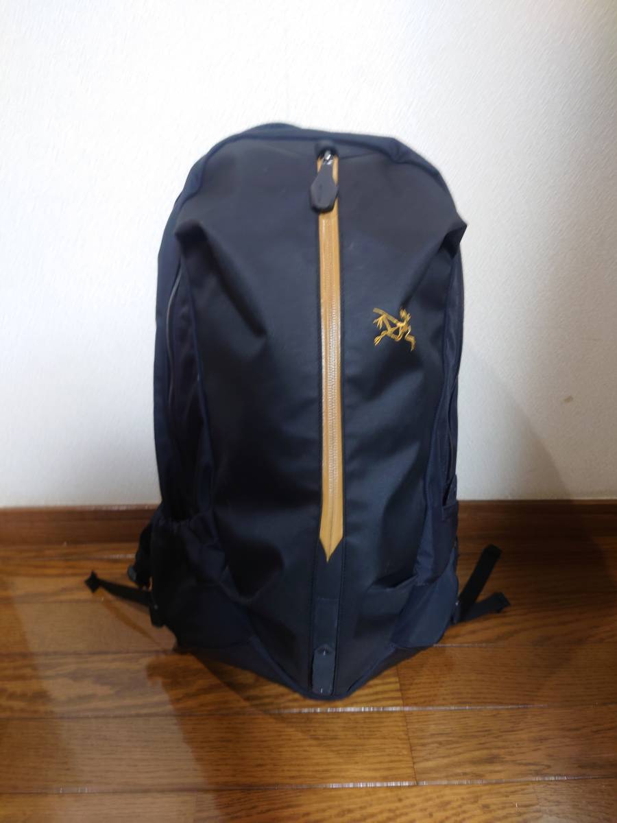 ヤフオク! -「arc'teryx arro22」(キャンプ、アウトドア用品) の落札