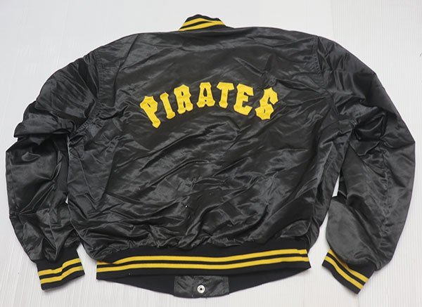 ヤフオク! -「ヴィンテージ スタジャン」の落札相場・落札価格