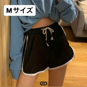 Mサイズ　ショートパンツ　短パン　黒　ブラック　レディース