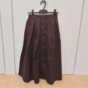 茶色スカート