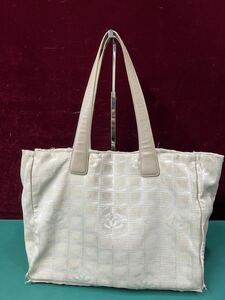 CHANEL シャネル ニュートラベルライン トートバッグ　(80s)