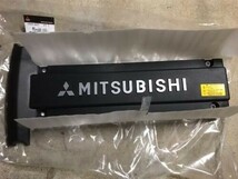 三菱純正 ランサー CN9A CP9A ロッカカバー センター 未使用 MITSUBISHI エアトレック CU2W ランサーセディア CT9A RVR N73WG_画像1