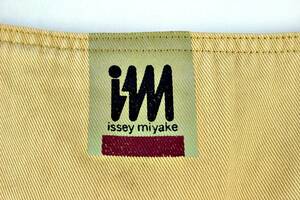 J076　日本製　イッセイミヤケ　ISSEY MIYAKE　前掛け　エプロン　ベージュ　コットン　オールド　