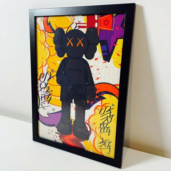 【黒額付きポスター】KAWS(カウズ)14 ベアブリック(A4サイズ)