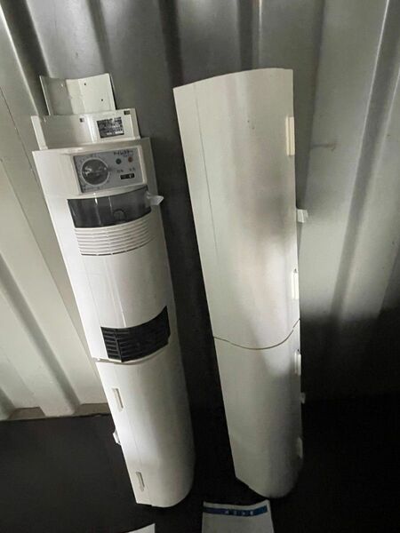 即納　未使用品　2台在庫　トイレ　電気温風機+収納棚　 東京池袋　トイレ暖房