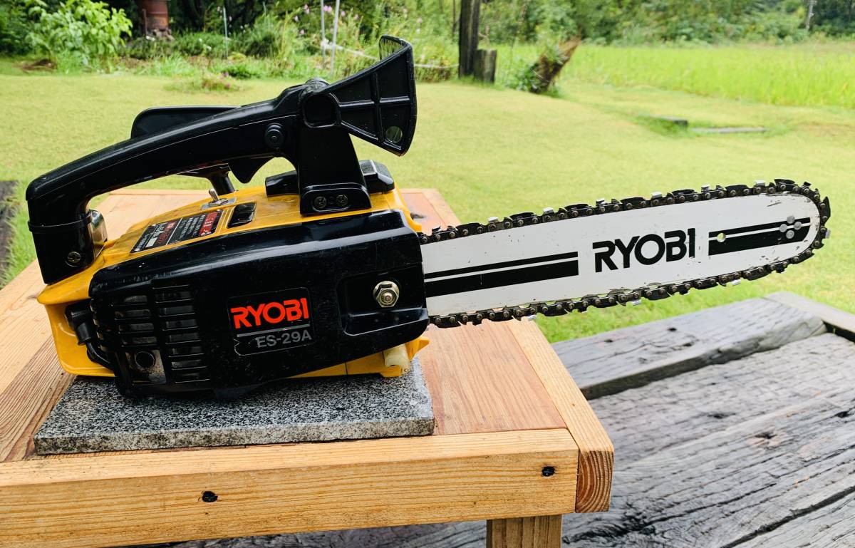 超美品の RYOBI エンジンチェーンソー 工具/メンテナンス - www