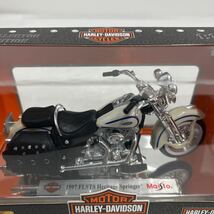 Maisto 1/18 Harley-Davidson 1997 FLSTS Heritage Springer ハーレーダビッドソン ヘリテイジ スプリンガー バイク ミニカー モデルカー_画像4