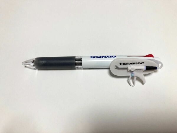 【OLYMPUS】ノベルティ3色ボールペン