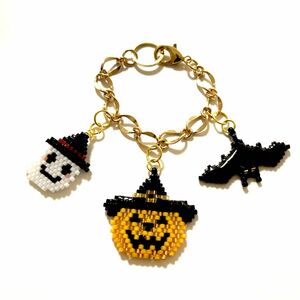 ハロウィンモチーフのバッグチャーム デリカビーズ織りモチーフ ビーズ織りチャーム ハロウィンカボチャ おばけ コウモリ