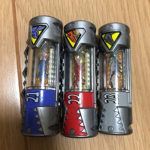 送料120円　キョウリュウジャー 獣電池　同梱可能 アーケノロン　プクプトール　フタバイン　セット