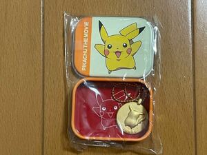 ポケモン　ピカチュウ・ザ・ムービー PIKACHU THE MOVIE　 缶ケース入り　ゴールド 金 キーホルダー チャーム　1998年 メダル 映画 未使用