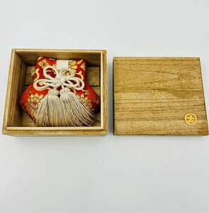 当時物◯大丸　御祝用　守袋　木箱入り◯ 和装小物 昭和レトロ ま1005