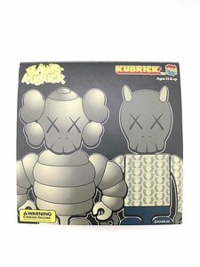 MEDICOM TOY×KAWS メディコムトイ×カウズ KUBRICK Bus Stop Series 3 100% フィギュア シルバー ネイビー 100% ITKSJ2U7YL2G