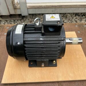 引き取り限定　3-PHASE PERMANENT MAGNET MOTOR EMR1-25P5AFN-S YASKAWA モーター　詳細不明　箱あり