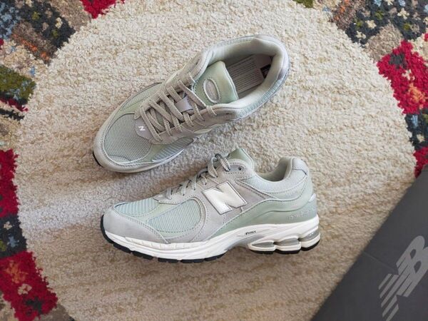 希少 新品未使用 NEW BALANCE M2002 RS UK8 26.5cm 海外正規品 ニューバランス レア 限定