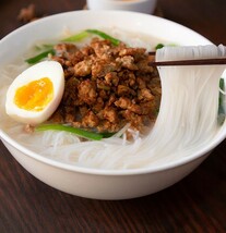 台湾風担仔米粉 81g×10袋 米粉専家 タンツービーフン ケンミン食品 米麺 インスタント 1人前 家庭用 エスニック 総菜_画像2