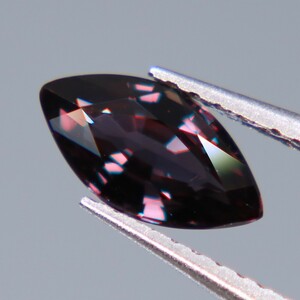 天然非加熱サファイア 0.53ct【Z756】