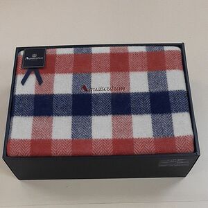 西川　アクアスキュータム　ウール毛布　シングルサイズ　レッド　日本製　箱無しで発送させて頂きます