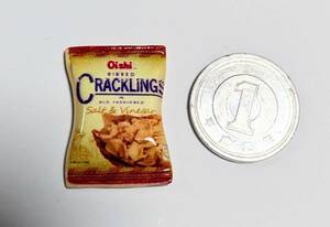 ミニチュア★お菓子★CRACK LINGS ソルト＆ビネガー★ポテトチップス★デザイン違い沢山あり★リカちゃんやシルバニアに★ドールハウス★