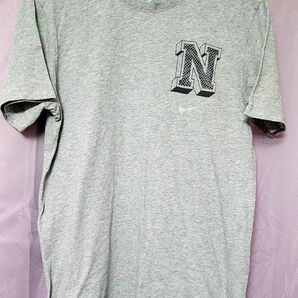 NIKE　Tシャツ