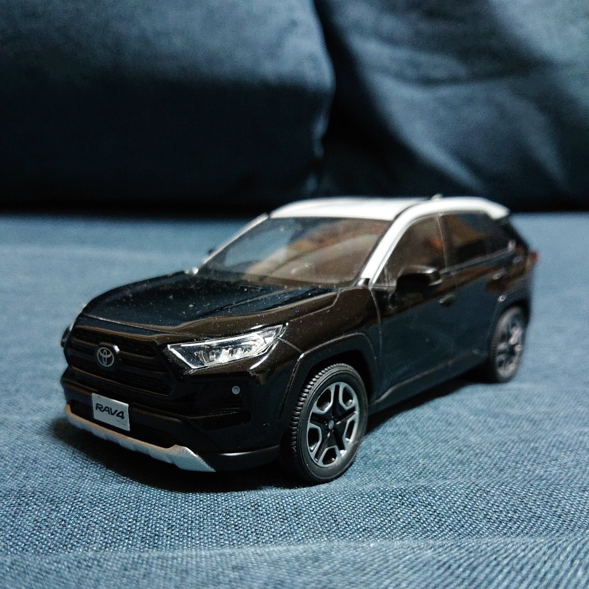 1/30 TOYOTA 特注 RAV4 カラーサンプル ⑤8W9-