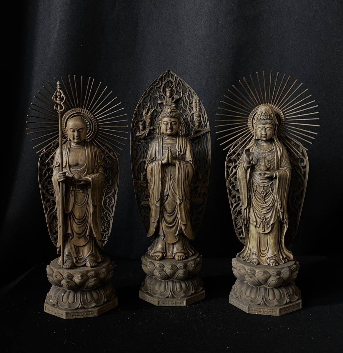 仏教工芸品 総柘植材 時代彫刻 古美術 木彫仏教 釈迦如来三尊立像 一式-