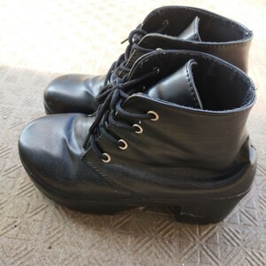 レディース 黒 ショートブーツ 中古 ブーティ ブラック 使用感有り 靴 使用感 黒パンプス 使用感