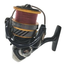 △△ DAIWA ダイワ スピニングリール REVROS レブロス LT3000D-C ライン付属 やや傷や汚れあり_画像1