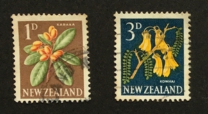 ニュージーランドの切手 Pictorial Definitives　シリーズ２種　Karaka flower＆Kowhai, Small-leafed Pagoda Tree - Wmk:- sideways