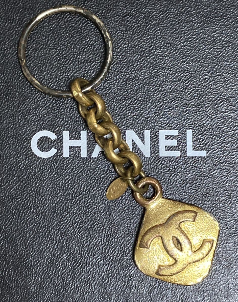 CHANEL シャネル ココマーク リップ キーリング 顧客限定ノベルティ 箱