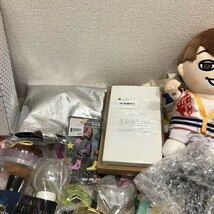 ジャニーズ ( 関ジャニ SMAP 嵐 ) 等 時計 生写真 ライブ うちわ バッグ キーホルダー 等 グッズ 13.6kg まとめ セット[Q6771]_画像5