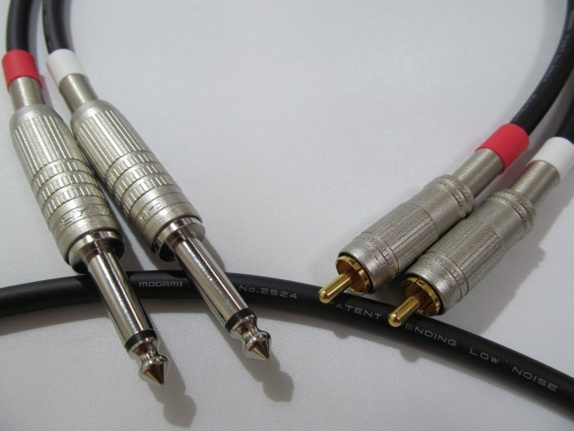 フォン-RCAケーブル 2本1セット 2.5m | ケーブル:MOGAMI モガミ フォン-RCAケーブル 2本1セット 2.5m | ケーブル:MOGAMI モガミ