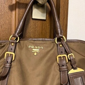 プラダPRADA★ショルダーストラップ付ナイロントートバッグの画像2