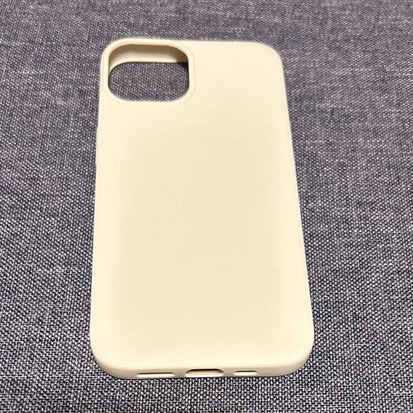 iPhone14 シリコンケース シリコンカバー ライトベージュ
