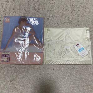 セシール ブラ付きャミソール '新品 A65
