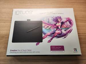 WACOM Intuos Comic medium （ブラック） CTH-690 替え芯付き