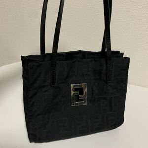 美品　FENDI フェンディ ズッカ ハンドバッグ　ブラック