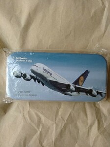 ルフトハンザ航空　Lufthansa ビジネスクラスアメニティキット エンボス加工缶　エアバス　A380　就航記念品