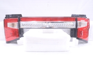 30-1081★美品★後期 LED CV1W デリカD5★左右テールライト ガーニッシュ付 EFM924-01010/EFM924-01020/1149-227 純正★三菱 (QT)