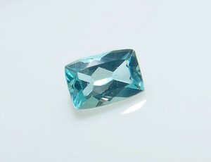 極美品！　アパタイト　0.68ct ルース（LA-6504）